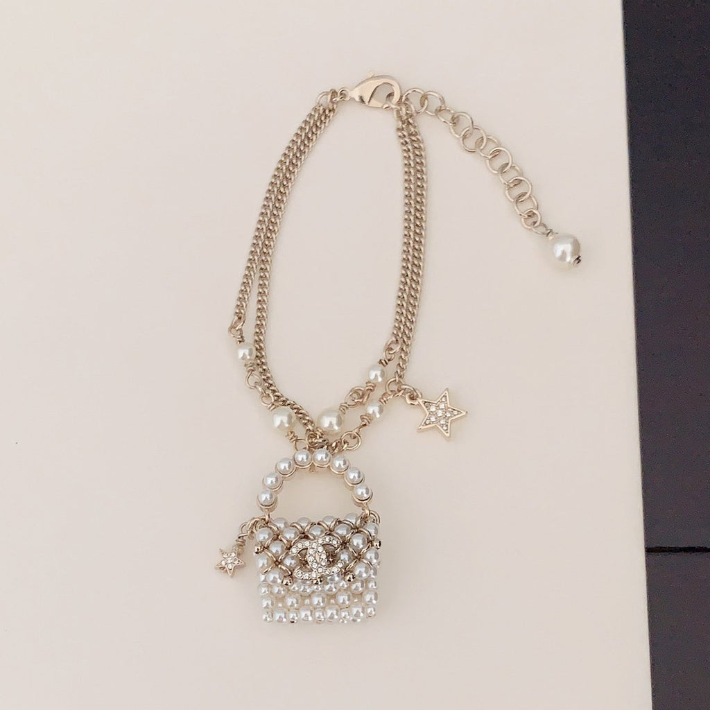 18K CC Bag Pendant Pearl Bracelet