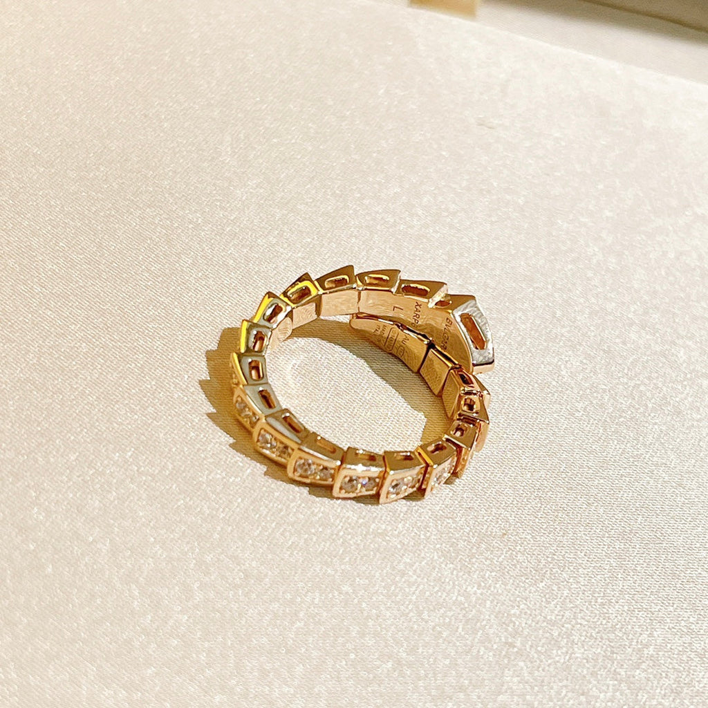 18K BV Serpenti Viper Pave Diamond Ring