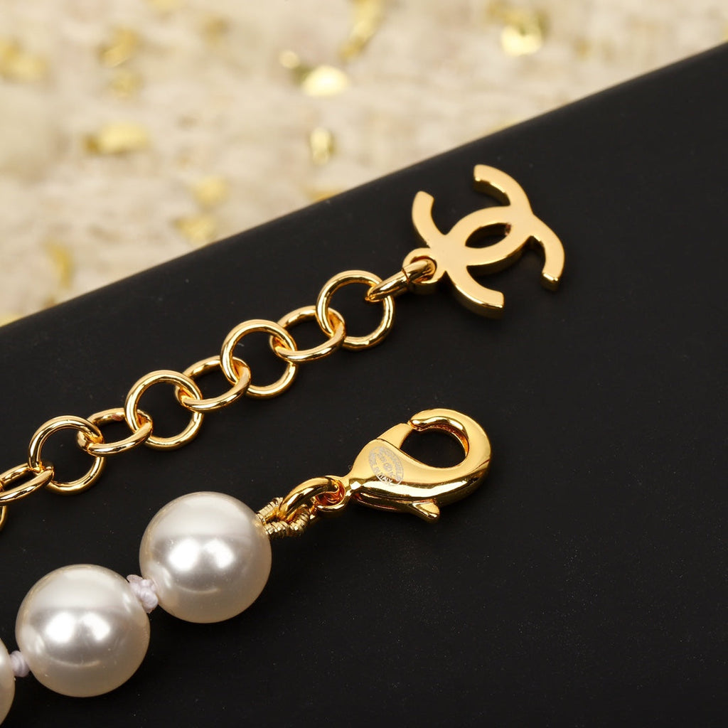 18K CC Pearls Choker Necklace