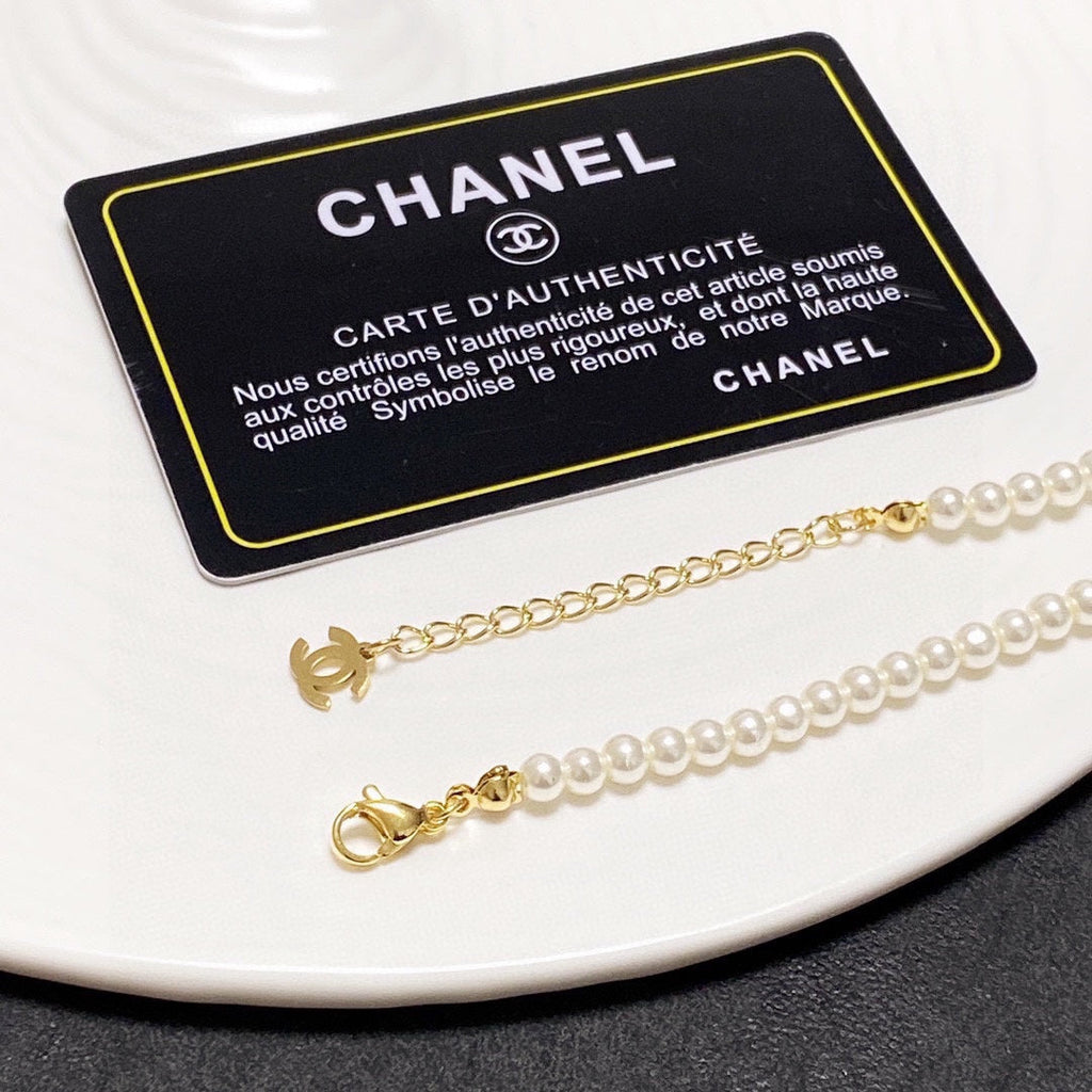 18K CC Pearls Choker Necklace